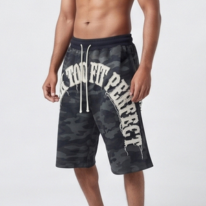 Pantalones Cortos de Felpa con Estampado de Camuflaje para Hombre, Pantalones Cortos de Felpa con Bordado Desgastado, Pantalones Cortos Largos de Felpa de 450 GSM para Hombre, Ropa de Invierno - Product Image 3