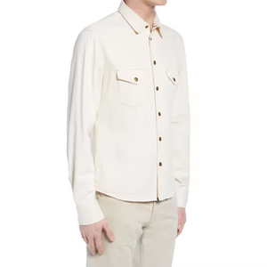 Chemise en jean pour homme, couleur blanc crème, en coton sergé, manches longues, deux poches poitrine, coupe classique, chemises en jean durables - Product Image 3