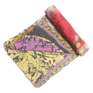 Indian Product Home Decor Vintage Cotton Ethnic <b>Throw</b> Sari Kantha <b>Quilt</b> Indian Reversible Hand Stitched Heavy <b>Throw</b> Old Sari - Product Image 4