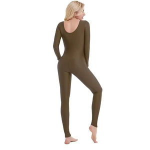 Combinaison de fitness pour femme, coupe ajustée, taille haute, en tissu extensible léger, fabrication de haute qualité. - Product Image 4