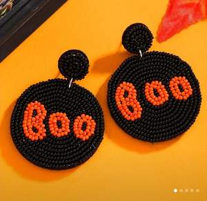 Boucles d'oreilles pendantes légères faites à la main avec perles pour femmes, vente en gros à prix abordable - Product Image 2