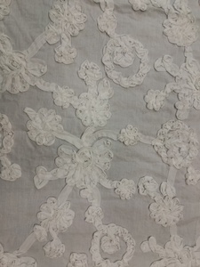 Cinta de Tela de Algodón Blanco Premium en Oferta - Apliques de Flores 3D Bordadas para Vestidos, Trajes y Decoración de Hogar de Lujo - Product Image 1