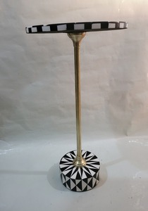 Table à manger en résine époxy, plateau rond fait main, style rivière, décoration personnalisée bleue, mobilier de maison, bord océanique en noyer - Product Image 5