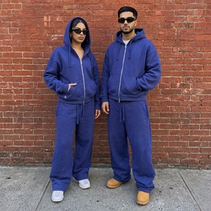 Ensemble survêtement unisexe Y2K personnalisé en coton épais avec sweat à capuche zippé et pantalon de survêtement coupe ample style streetwear avec logo - Product Image 1