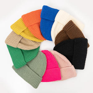 Bonnet unisexe en tricot torsadé avec tissu acrylique extensible doux, bonnet chaud d'hiver pour un usage quotidien décontracté en extérieur - Product Image 5