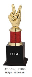 Trofeo de Mano con Símbolo de Paz Chapado en Oro con Columna Roja y Base Negra para Actividades Promocionales con Temática Musical - Product Image 2