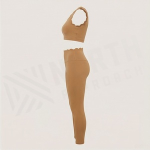 Ensemble de yoga 2 pièces pour femme : Crop top asymétrique et leggings taille haute, couleur unie, sans coutures, tenue de sport - Product Image 3