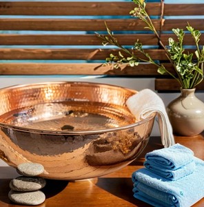 Moderno Tazón de Cobre Martillado Hecho a Mano, Tazón Decorativo de Metal Pulido para Servir, Tazón Decorativo para Comedor con Acabado Dorado - Product Image 3