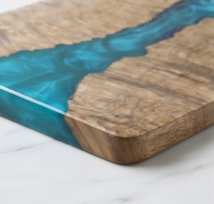Modern Waves - Tabla de Madera con Resina Azul, Tabla Multiusos Ideal para Exhibición en Mesa de Cocina y Uso Diario en la Cocina - Product Image 4