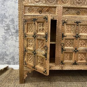 Vintage Hand Carved Solid Wood <b>Sideboard</b> Mango Wood Cabinet Modular Storage Console for Living Room Hotel - Product Image 2