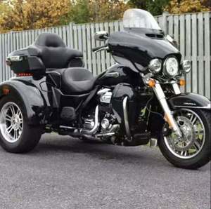 Motocicleta de Turismo de Alto Rendimiento GLIDE ULTRA 2025 de 4 Tiempos, 1000-1500cc, >80km/h - Product Image 1