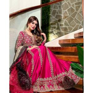 Vestido de Seda de Diseñador y Dupatta para Fiestas, Conjunto Tradicional de Lehenga Choli - Product Image 5