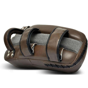 Fabricante profesional, diseño y logotipo personalizados, cómodos protectores de boxeo y muay thai de cuero genuino en venta - Product Image 2