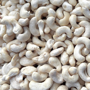 Trusted Supplier Cashew <b>Nuts</b> WW180, WW240, WW320, LP, WS Vietnam Cashew <b>Nut</b> Organic Cashew <b>Nuts</b> From Santigo Vietnam - Product Image 1