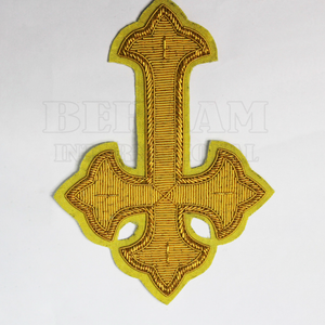 Parche bordado personalizado con cruz, insignia de tela para coser, aplique bordado de cruz dorada para prendas, bolsos, accesorios de vestimenta. - Product Image 4