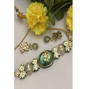 Magnifique ensemble collier et boucles d'oreilles en plaqué or de qualité supérieure, imitation perle Moissanite et Kundan, idéal pour un cadeau de mariage pour femme - Product Image 2