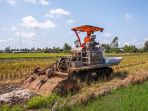 New Condition 100 HOGICO 75VN 70 HP 4WD Crawler Tractor High-Performance Strong Engine Fuel-Efficient Ideal for Land <b>Cultivation</b> - Product Image 5