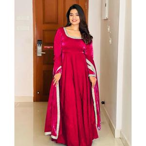 ชุดราตรีงานปาร์ตี้เย็บปักปักหลายเส้นพร้อม Dupatta ดีไซน์เนอร์ - Product Image 6