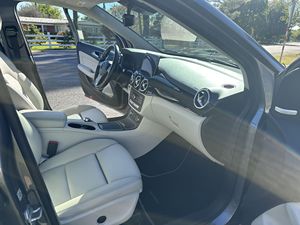 B250E 2017 en bon état - Product Image 2