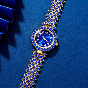192036 Elegante Conjunto de Reloj de Cuarzo y Joyería para Mujer con Pedrería Azul - Detalles en Dorado - Product Image 3