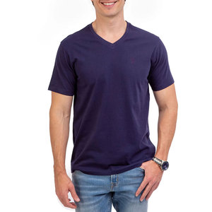 Camiseta de hombre de calidad, hecha con material transpirable para estilos de vida activos y casuales. - Product Image 1