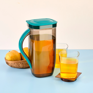 Ensemble de luxe en verre comprenant une carafe et six verres à eau, collection élégante pour servir l'eau à la table. - Product Image 3