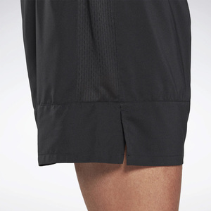 Pantalones cortos de verano para hombre con estilo, que ofrecen comodidad y funcionalidad equilibradas, diseñados para clima cálido, con logotipo y diseño personalizados. - Product Image 3