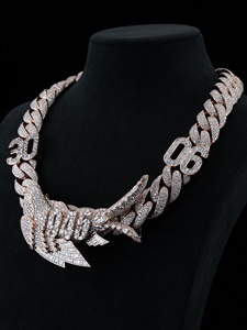 Colgante de pájaro con temática animal, chapado en oro rosa, con piedras de moissanita, dije unisex, regalo de joyería, dije con engaste de canal en oro macizo - Product Image 2