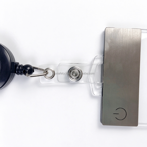 Cordón de poliéster personalizado con transferencia térmica, 100 unidades con MOQ bajo, con carrete retráctil para credencial, soporte para tarjeta de identificación con logotipo personalizado, correas para el cuello - Product Image 5