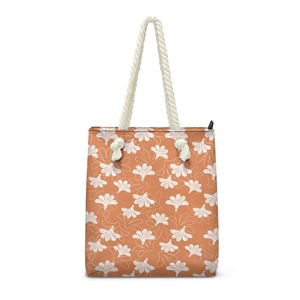 Bolso de mano hawaiano Naupaka Kuahiwi para mujer, impresión bajo demanda, bolso de playa, bolso de compras duradero con cuerda, personalizado para dama - Product Image 3