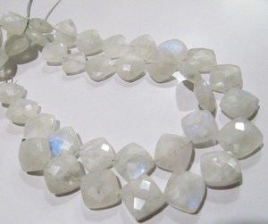 Perles de pierre de lune arc-en-ciel blanches naturelles, forme coussin, facettées, 11-12 mm, brin de 8 pouces de long - Product Image 2
