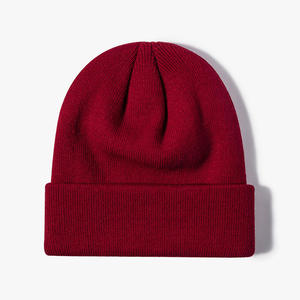Bonnet en tricot de coton avec broderie 3D, doux, respirant, léger, personnalisable, coupe confortable pour un usage quotidien décontracté, toutes saisons - Product Image 1