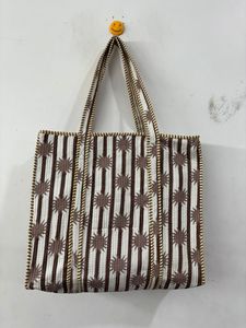Sac fourre-tout matelassé fait main, sacs à bandoulière multi-usages, sac à main tendance pour femme en coton, utilisation été/hiver, Jhola - Product Image 2
