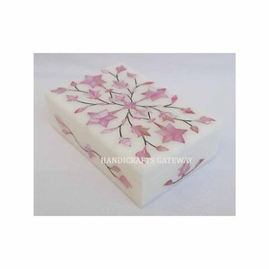 Hermosos artículos hechos a mano y producto de mejor calidad Caja de joyería de nácar con incrustaciones de mármol blanco y rosa hecha a mano con regalos - Product Image 3