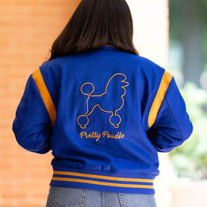 Veste de baseball varsity pour femme de qualité supérieure, coupe courte et ajustée, broderie de logo personnalisée, paillettes, mélange de coton, couleur personnalisée, vente en gros - Product Image 3