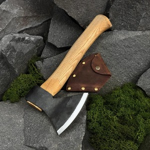 Hacha de Acero Forjada a Mano con Mango de Madera, Hacha de Supervivencia, Herramienta para Campismo al Aire Libre, Calidad DIY - Product Image 1