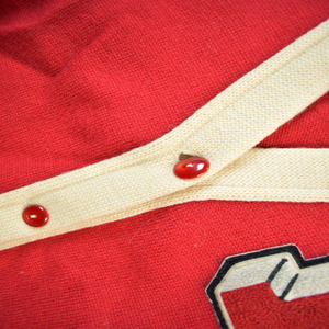 Cardigan en tricot pour homme avec lettres grecques, boutonné, design ODM personnalisé, léger - Product Image 5