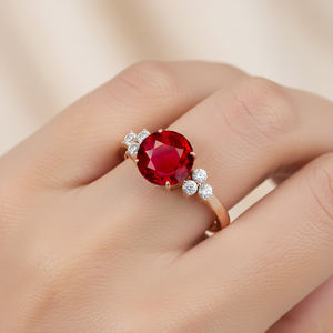 Bague solitaire en or 18 carats avec rubis de laboratoire et diamant véritable, pierre de naissance de juillet, pour femme, idéale pour un anniversaire de mariage - Product Image 2