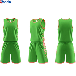 Uniformes de Baloncesto Personalizados Sublimados de Alta Calidad, Transpirables, con Camiseta y Pantalones Cortos, para Jóvenes - Product Image 3