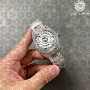 Charm Jewells Reloj redondo de lujo con incrustaciones de diamantes para mujer, acero inoxidable, analógico, de cuarzo, cierre plegable, 42 mm - Product Image 4