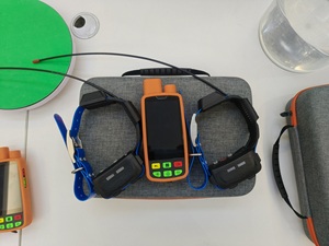 1 PDA + 2 Collares Localizadores GPS VHF 4G para Perros eSEEK Factory con PDA Portátil, 6400mAh, Resistentes al Agua, Largo Alcance, para Caza al Aire Libre - Product Image 1