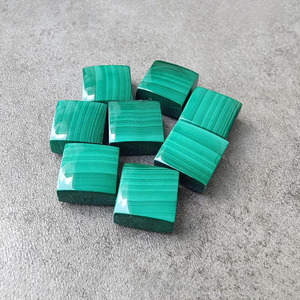 มาลาไคต์ธรรมชาติทรงสี่เหลี่ยมแบบคาโบชอง บริโอเลต หินพลอยธรรมชาติทรงหลวมที่ปรับขนาดแล้ว - Product Image 4