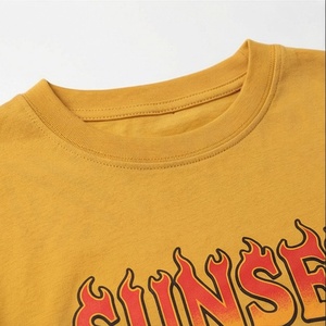 Camiseta con estampado Sunset Flame y cuello redondo para mujer, informal, de manga corta, 100% algodón, corte regular, para uso diario en primavera y verano - Product Image 4