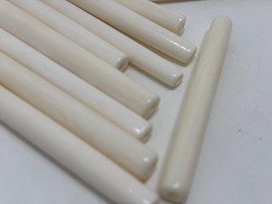 Tuyaux en os naturel blancs pour la fabrication de bijoux, accessoires capillaires, artisanat, motifs tribaux, projets de mode, vente en gros en vrac - Product Image 2