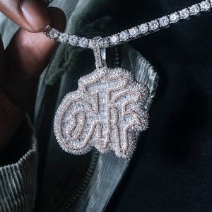 Pendentif Lettre Hip-Hop avec Pierres Moissanite, Plaqué Or Blanc sur Argent, Breloque Thème Homme, Usage Quotidien pour Hommes et Femmes, Hinduisme - Product Image 1