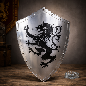 Bouclier de chauffe-mains en acier de style médiéval, artisanal, avec motif de lion héraïdique, Dark Hammer Art - Product Image 2