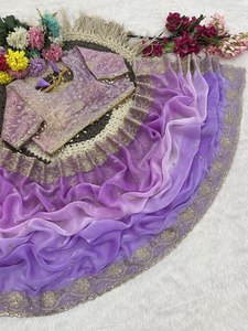 Sari Tradicional de Diseño Regal Jhal Fendy en Satén, con Borde Pesado de Lentejuelas de 3mm, Bordado en Satén, Elegante y sin Arrugas, Ideal para Bodas - Product Image 4