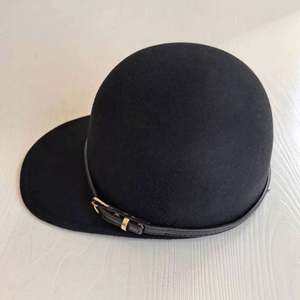 Casquette d'hiver en laine de haute qualité pour activités de plein air et équitation - Product Image 4