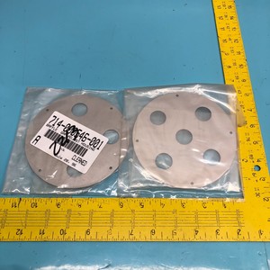 2 LAM 714-000546-001 BAFFLE <b>GAP</b> ADJUST HOUSING - Trusted Global Legacy Semiconductor Equipment and Parts at - Product Image 1