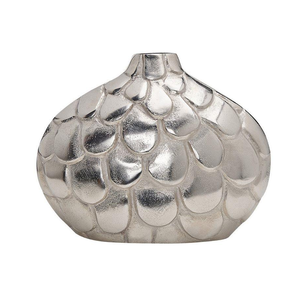 Florero de Aluminio Hecho a Mano para Arreglos Florales Elegantes, Decoración Moderna para el Hogar, Centro de Mesa y Decoración de Interiores - Product Image 1